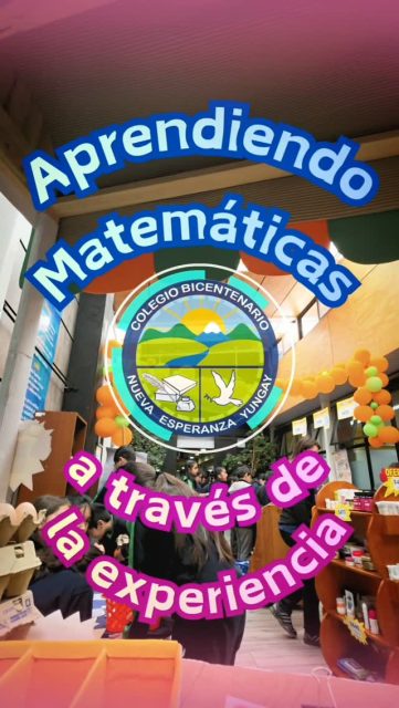 Un proyecto de aprendizaje:

 “Supermercado Dragoncín” nació durante el año 2025 como una iniciativa para fortalecer aprendizajes relacionados con el cálculo y la operatoria matemática en estudiantes de 3° y 4° básico.

A partir de la experiencia del año pasado, pudimos observar que aprender Matemática a través de situaciones cotidianas, concretas y significativas genera gran entusiasmo en nuestros estudiantes y favorece la adquisición de aprendizajes duraderos. 💡➕➖✖️➗

Por esta razón, este año decidimos ampliar la experiencia y llevar el Supermercado Dragoncín desde 1° a 4° básico, adaptando las actividades y desafíos matemáticos a las necesidades y aprendizajes de cada nivel.

A través del juego y la simulación de situaciones reales de compra y venta, nuestros estudiantes tienen la oportunidad de calcular, resolver problemas, utilizar dinero, tomar decisiones y aplicar sus conocimientos matemáticos en contextos significativos. 🛍️💰🧮

👩‍🏫 Esta experiencia es desarrollada por las docentes Janette Rojas, Carolina Martínez, Jovita Vega e Ysis Pérez, quienes han trabajado colaborativamente para convertir este espacio en una verdadera experiencia de aprendizaje.

Porque cuando la Matemática se conecta con la vida cotidiana, aprender también se convierte en una experiencia entretenida y significativa. ❤️📚